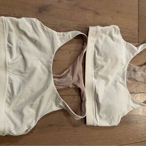 Lululemon sports bras